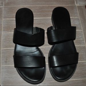 LC Lauren Conrad Black Two Strap Sandals